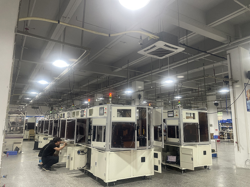 电子连接器设备